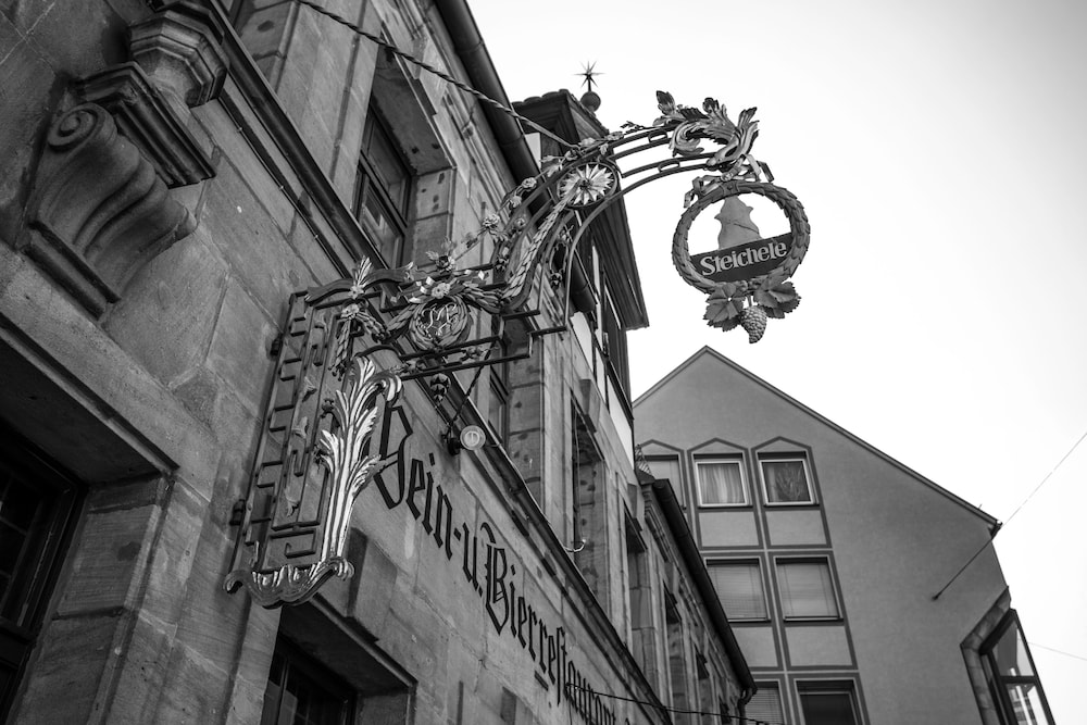 Steichele, Hotel Restaurant Weinstube 2/39
