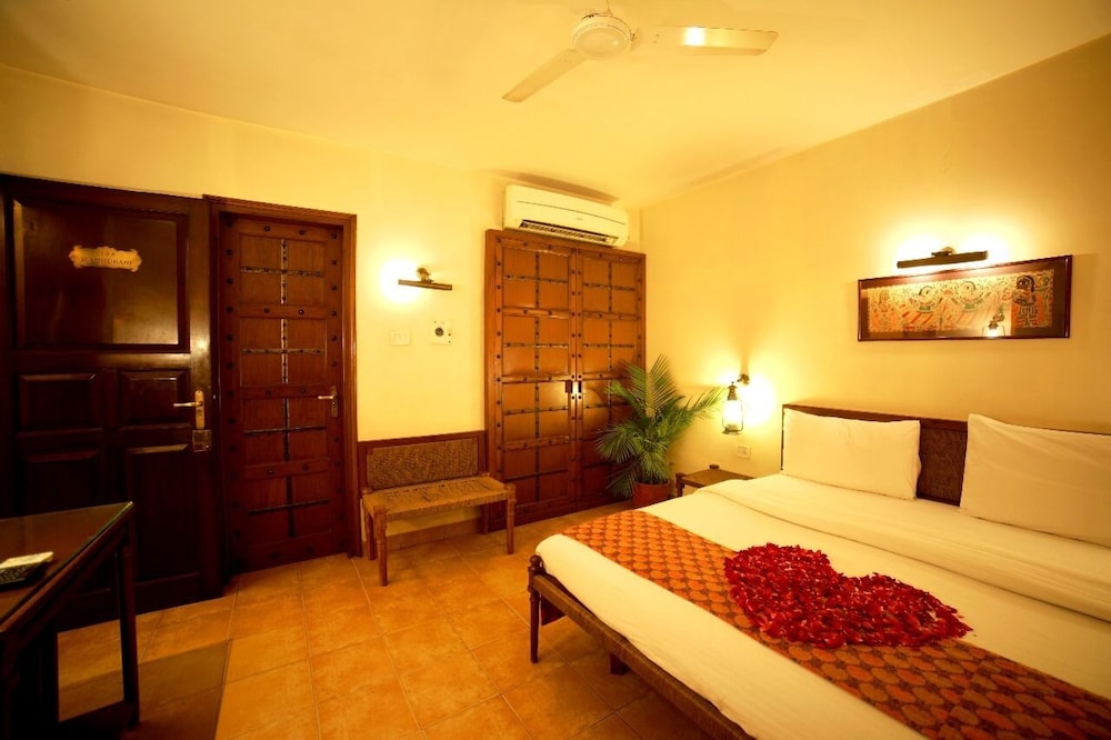 PALACE ON GANGES 12/50