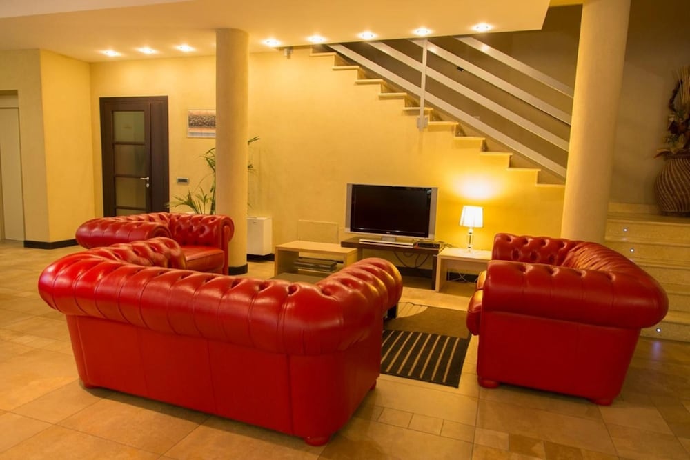 ALBERGO DELLA POSTA 36/53