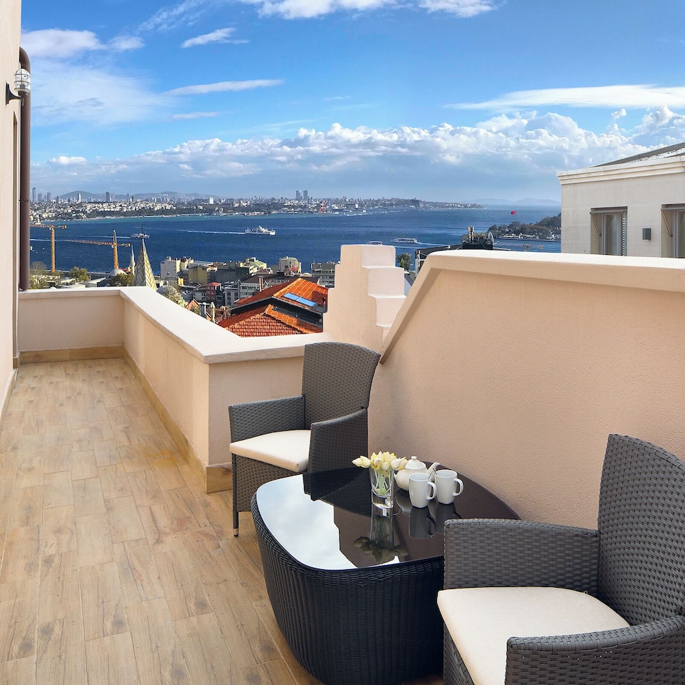 Galateia Residence 35/50