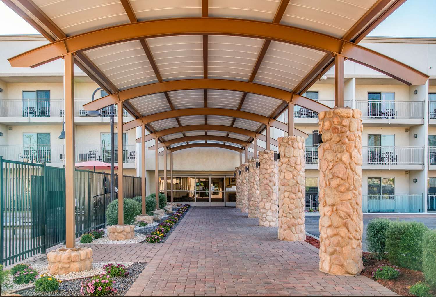 Hampton Inn Channel Islands Harbor 57/65