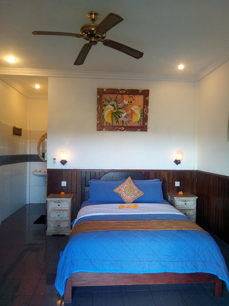 Kunang-Kunang Guesthouse 32/86
