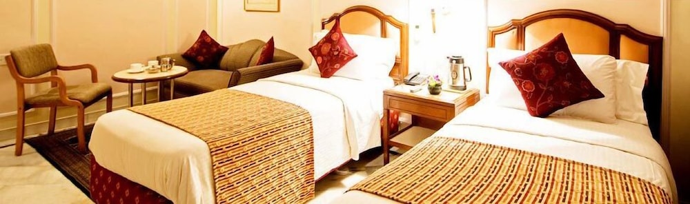 Regent Hotel Andheri 9/22