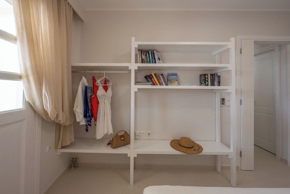 VALEA VILLA NAXOS 7/41