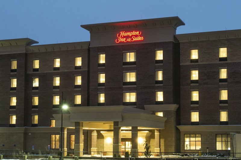 Hampton Inn Suites Cincinnati Kenwood Oh 1/43