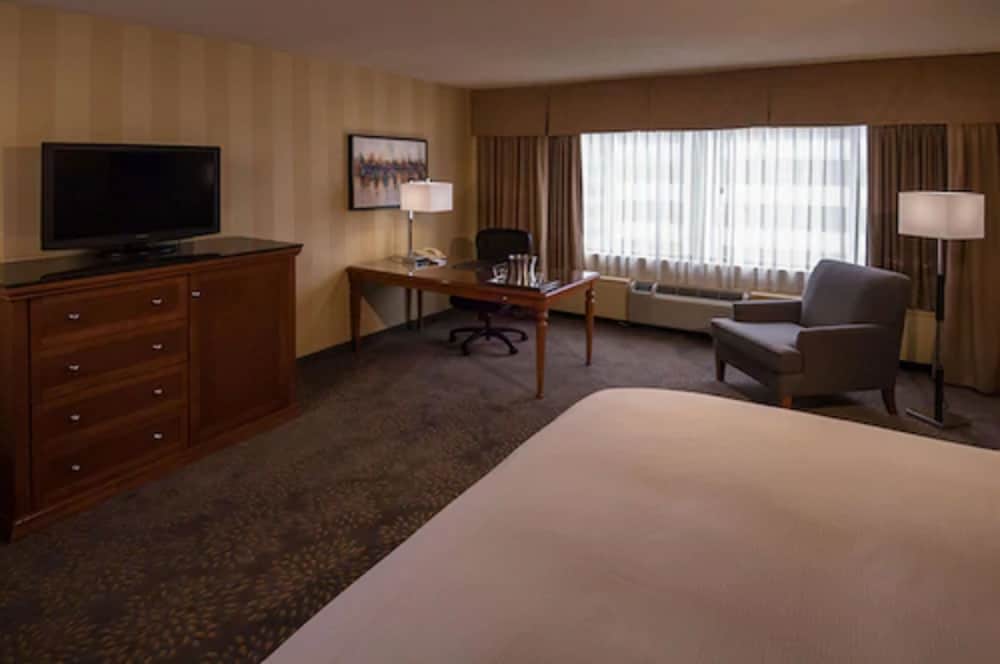 Doubletree By Hilton London Ontario 34/53