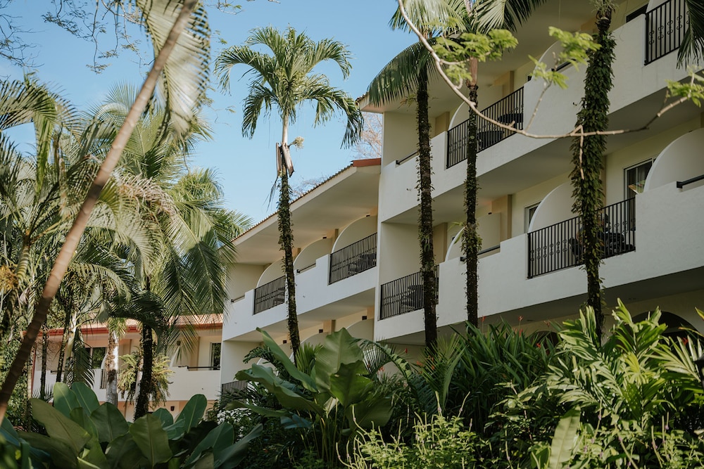 Parador Nature Resort and Spa 1/50