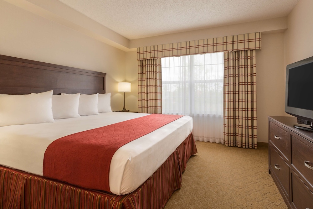 Country Inn & Suites by Radisson, Calgary-Northeast 5/35