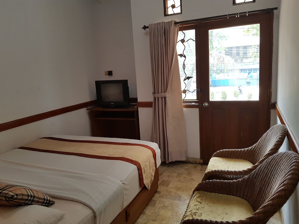New Bali Indah Hotel Bandung 23/31