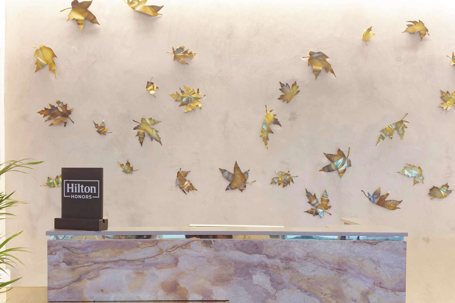 Lobby at Hilton London Angel Islington, LONDON