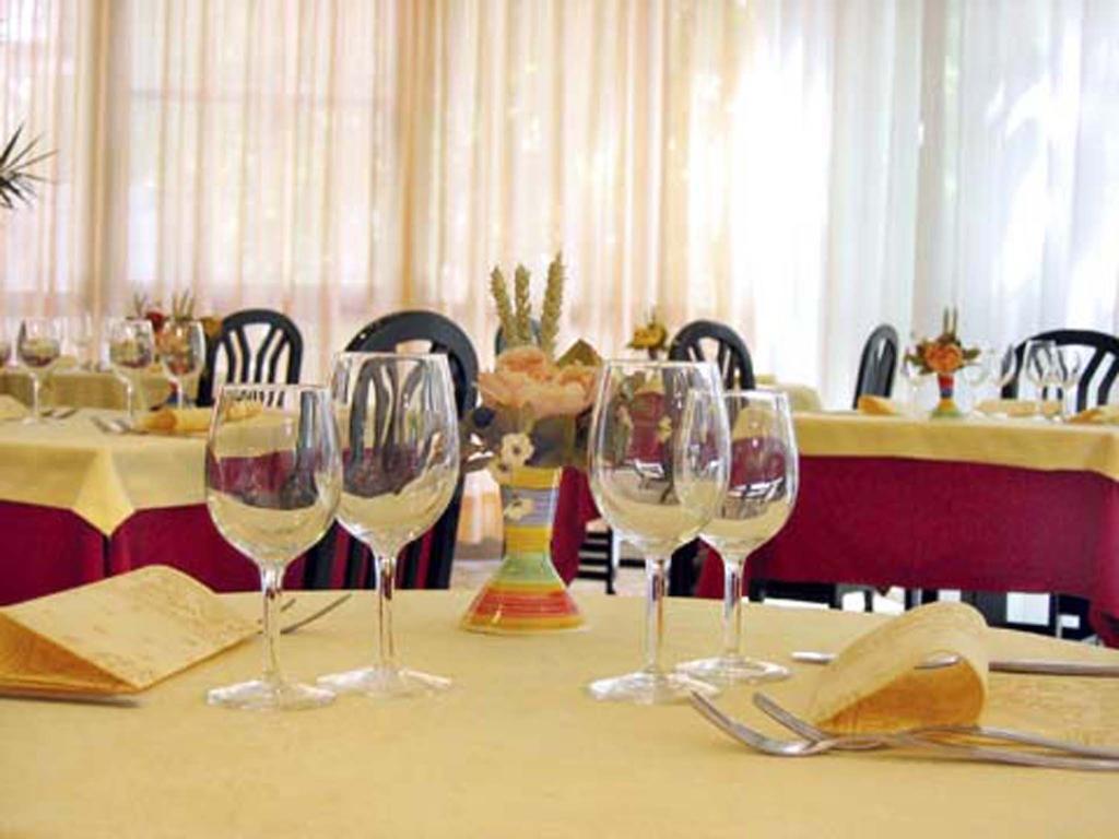 Hotel Busignani 14/23