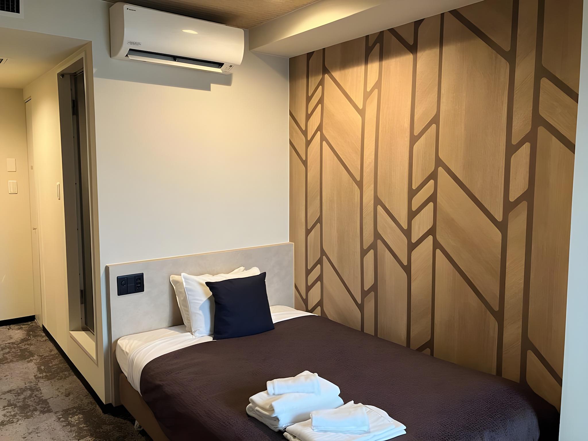 Semi Room, Deluxe, Single, Semi Double Bed