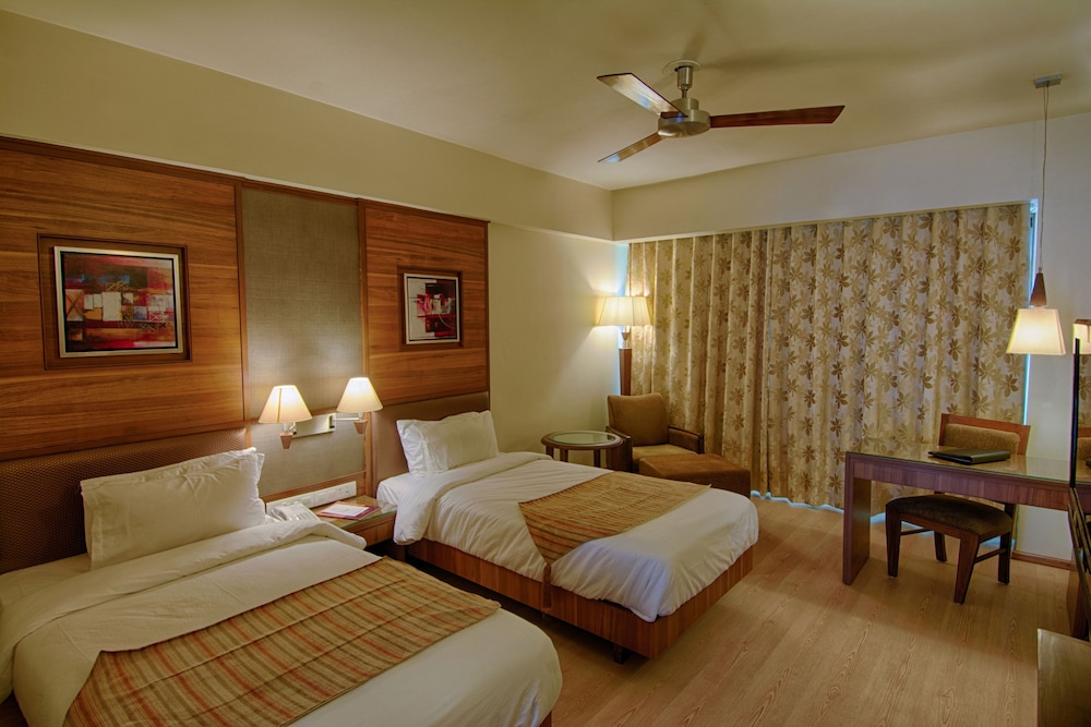 THE PRESIDENT A BOUTIQUE HOTEL 11/36
