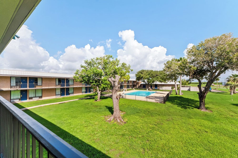 Motel6 Port Lavaca, TX 30/35
