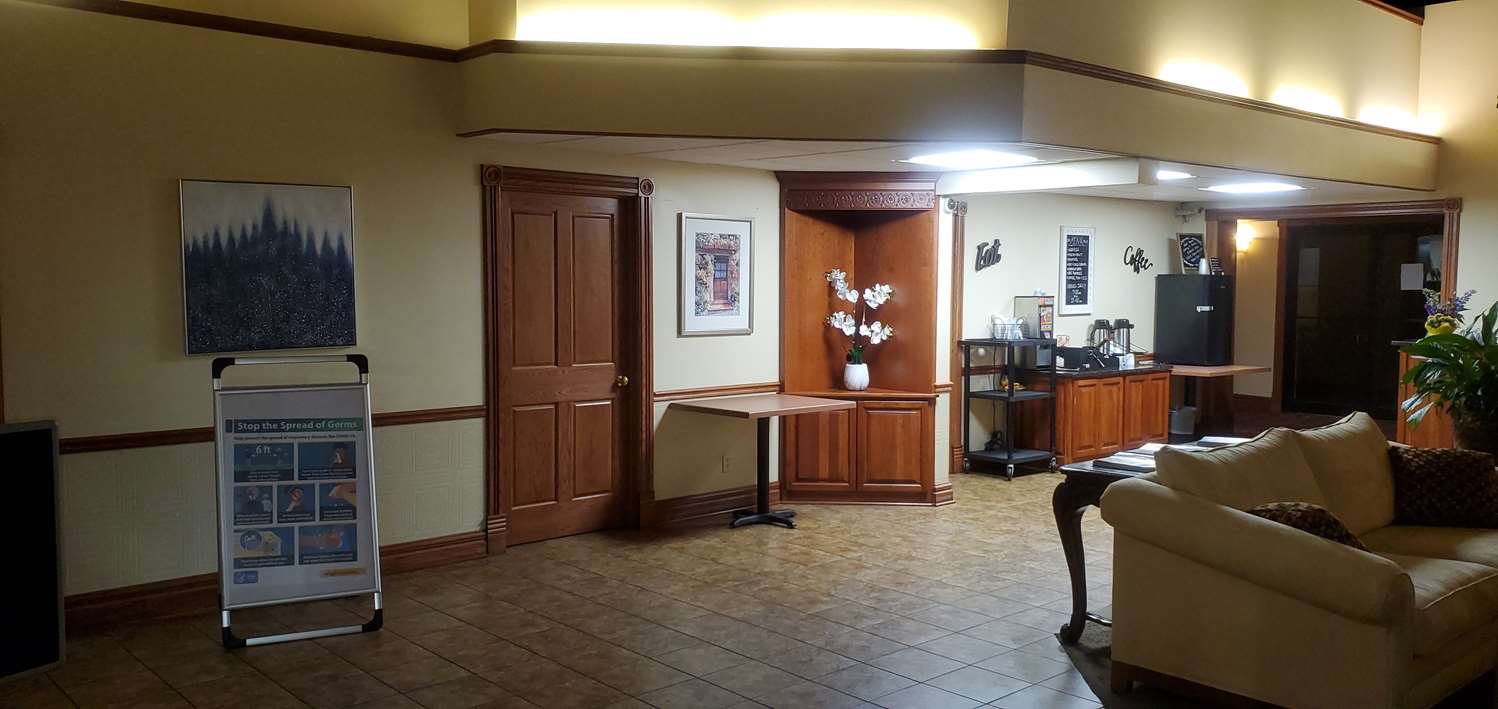 Americas Best Value Inn Chippewa Falls 21/34