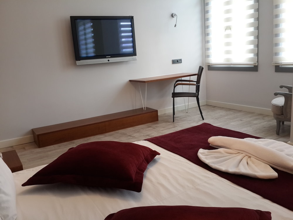 Triada Otel 55/76