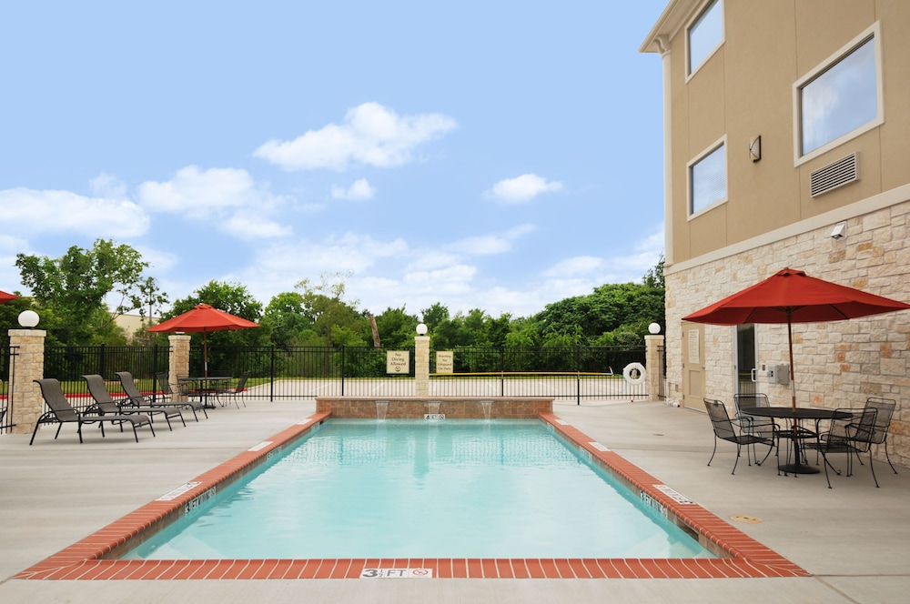 Ramada By Wyndham College Station 36/55