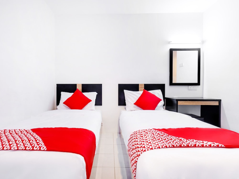 Standard, Twin Beds
