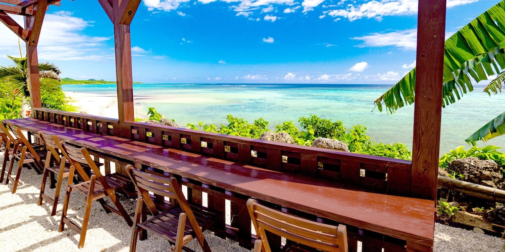 Aloalo Beach Kabira 45/50