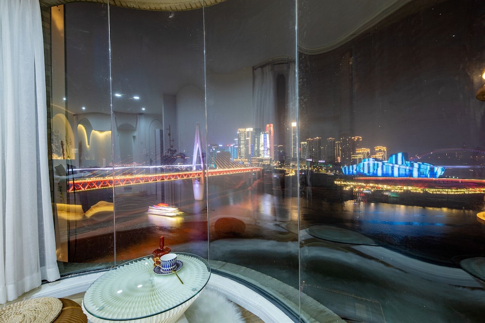 Baihong Riverview Drone Show Apartment 26/50