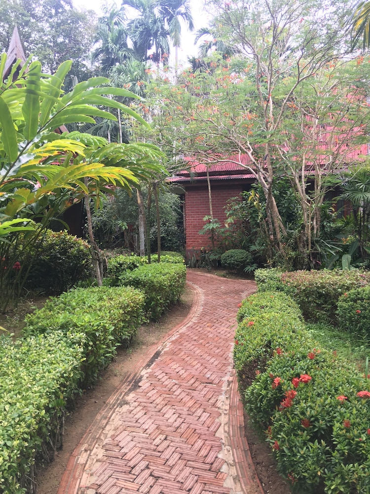 Green View Village Resort 44/50