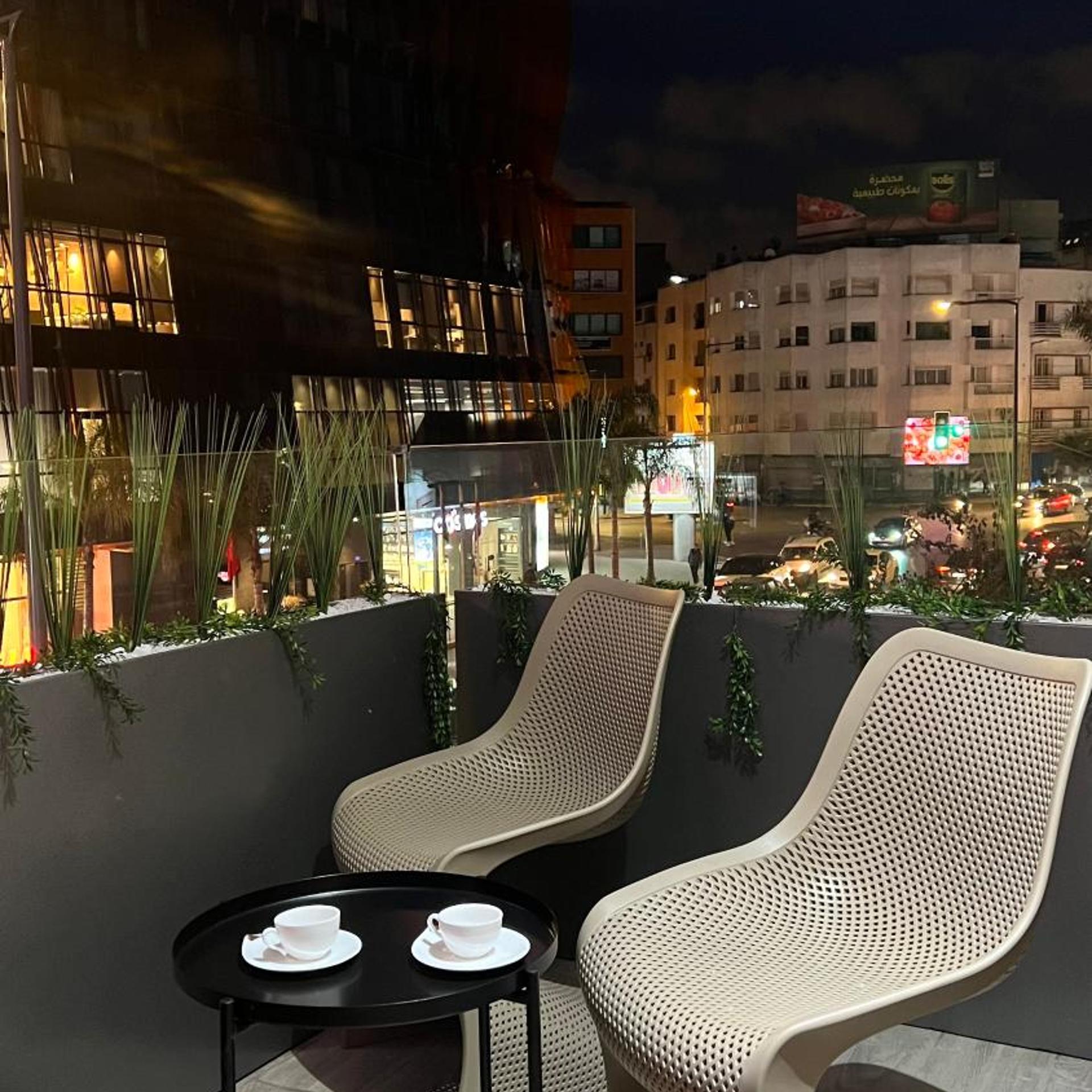 Zen Suites Hotel 53/67