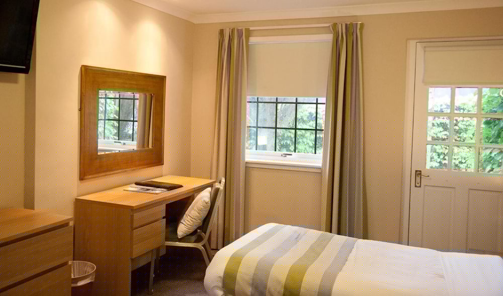 Castlecary House Hotel 28/37