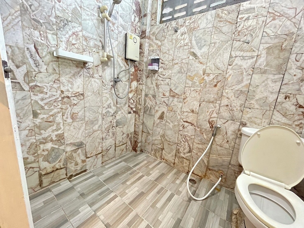 I Talay Lodge Boutique Hotel 69/70