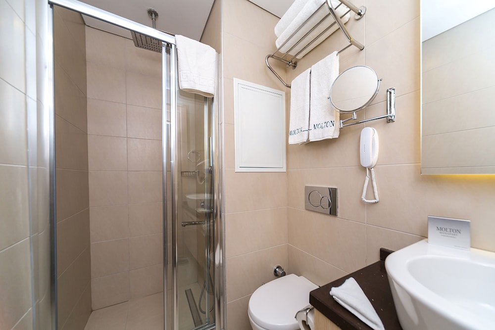 Molton Monapart Mecidiyekoy 14/58