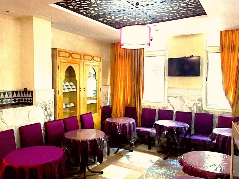 Hotel Les Ambassadeurs 20/35