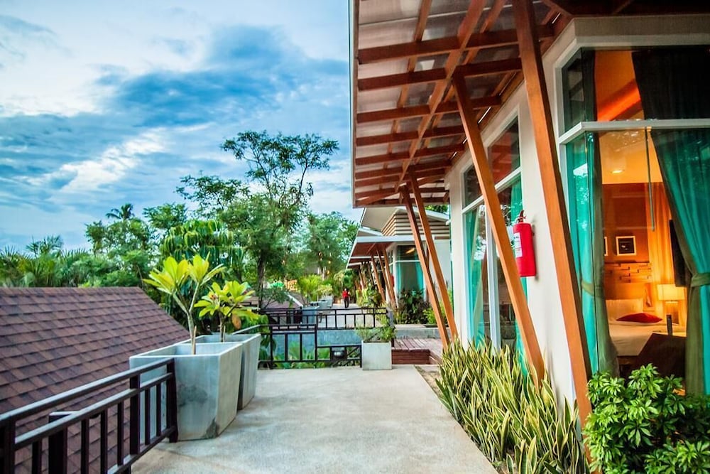 Nana Resort Kaengkrachan 50/65