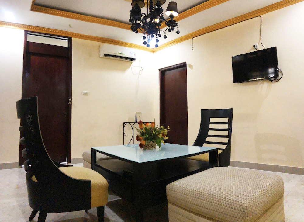 Jambrut Inn Hotel 30/50