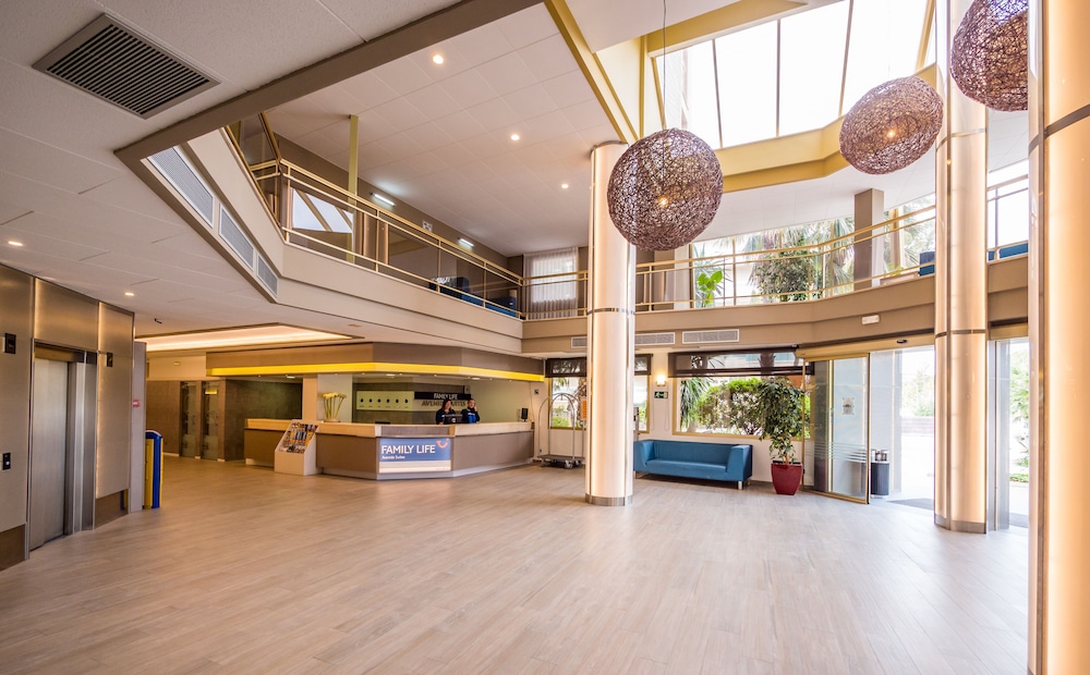Lobby at Golden Avenida Suites, SALOU