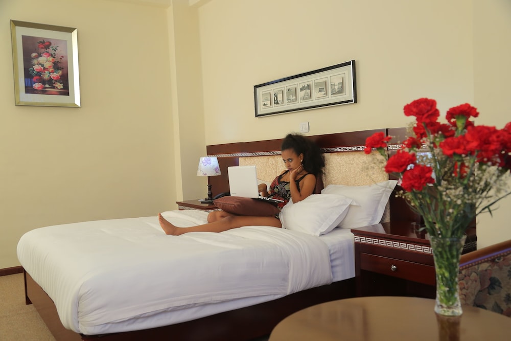 غرفة مفردة بسرير كوين، Sarem International Hotel 6/8
