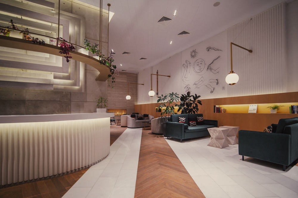 Met Hotel 6/50