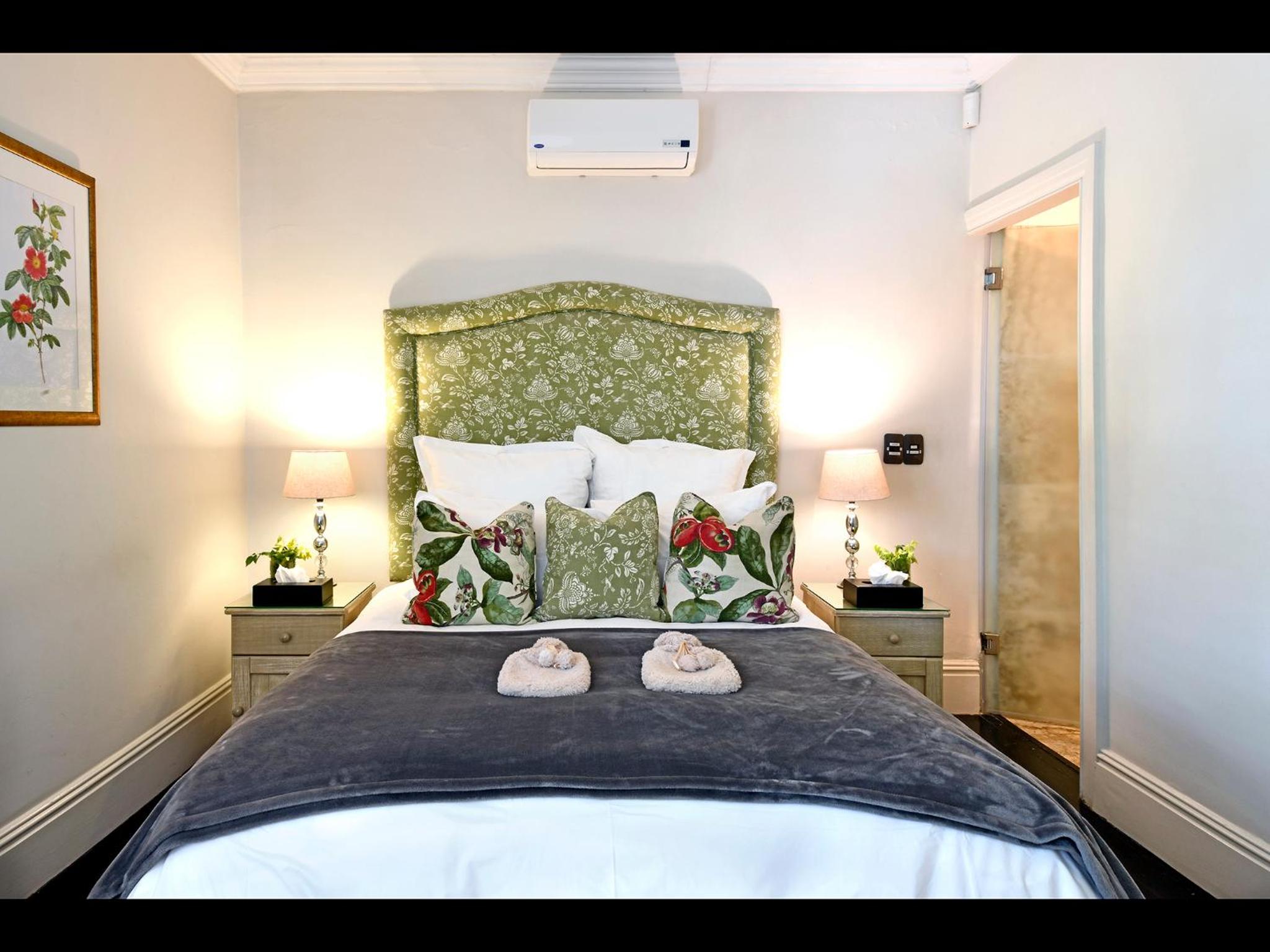 Auberge Daniella 10/85