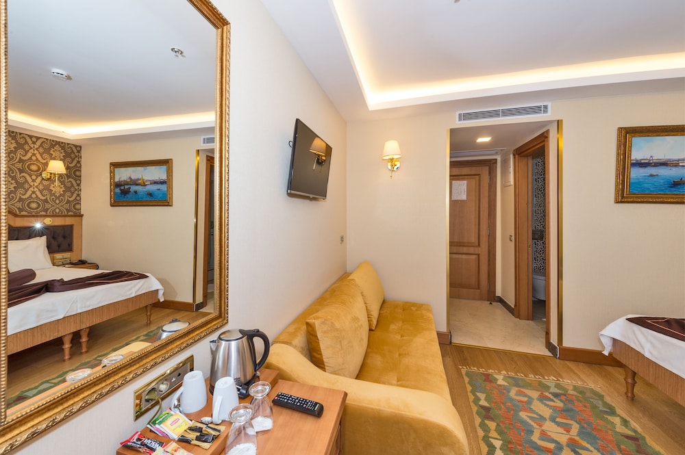 Aprilis Gold Hotel 42/50