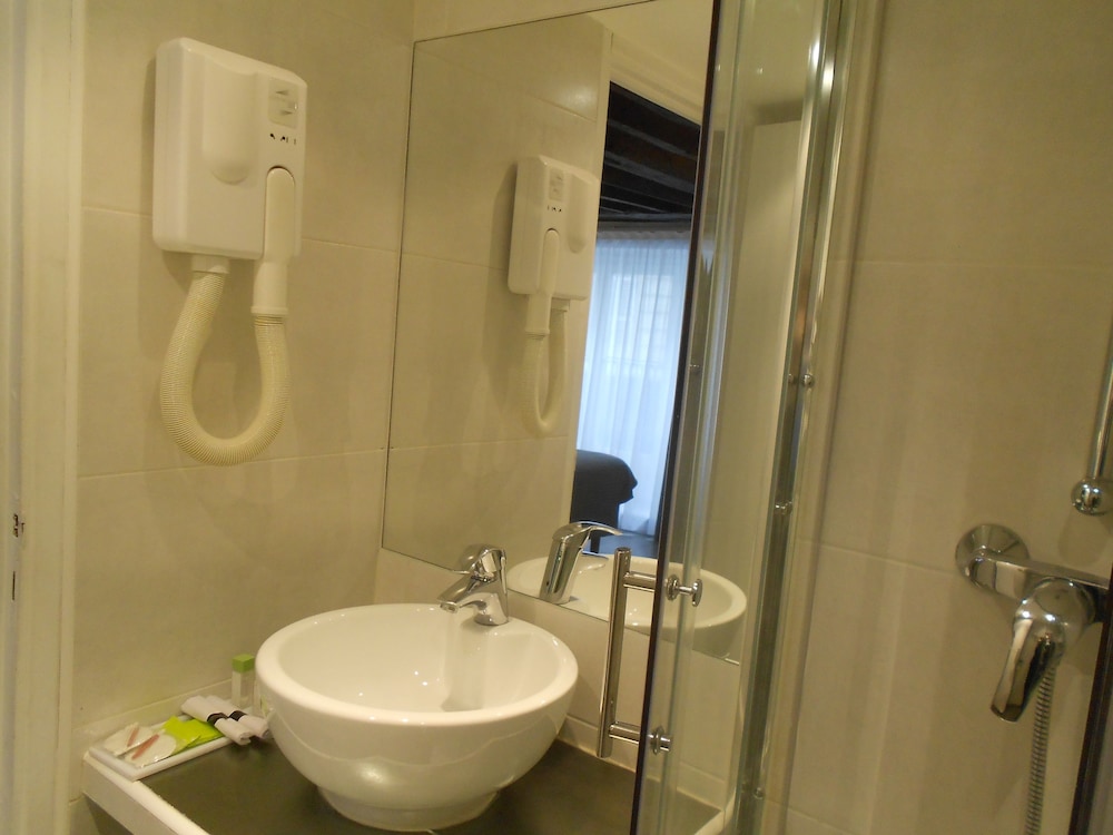 Hotel Le Compostelle 34/43