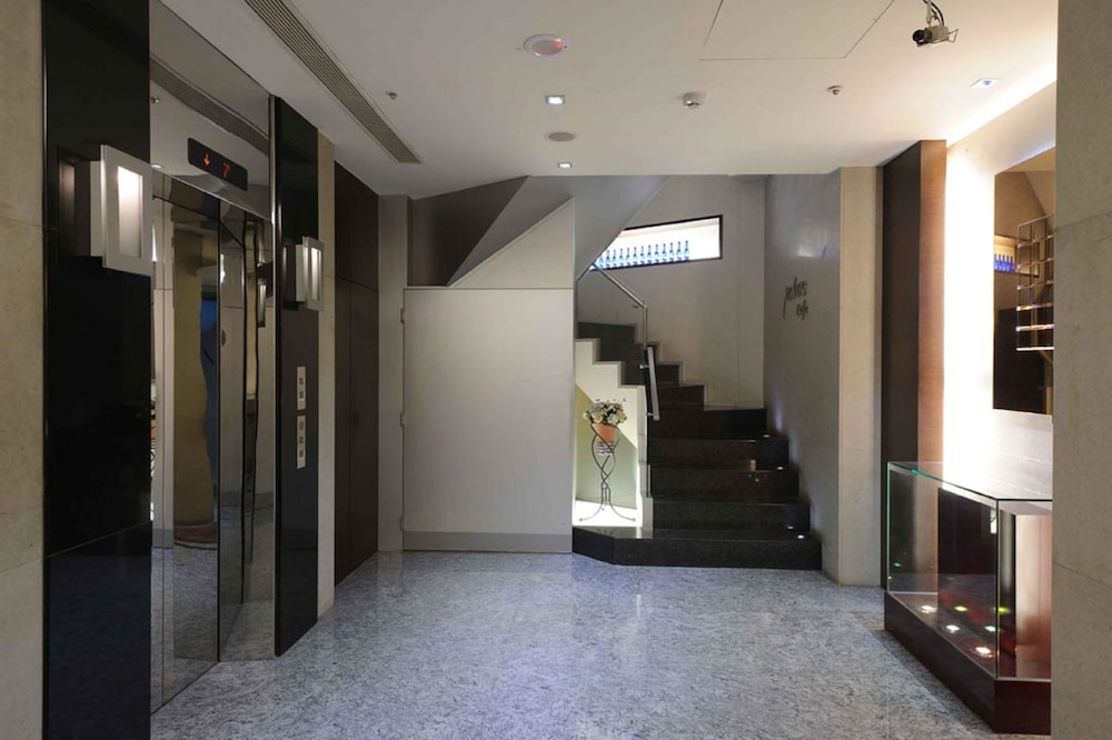 K Hotels Yungho 10/45