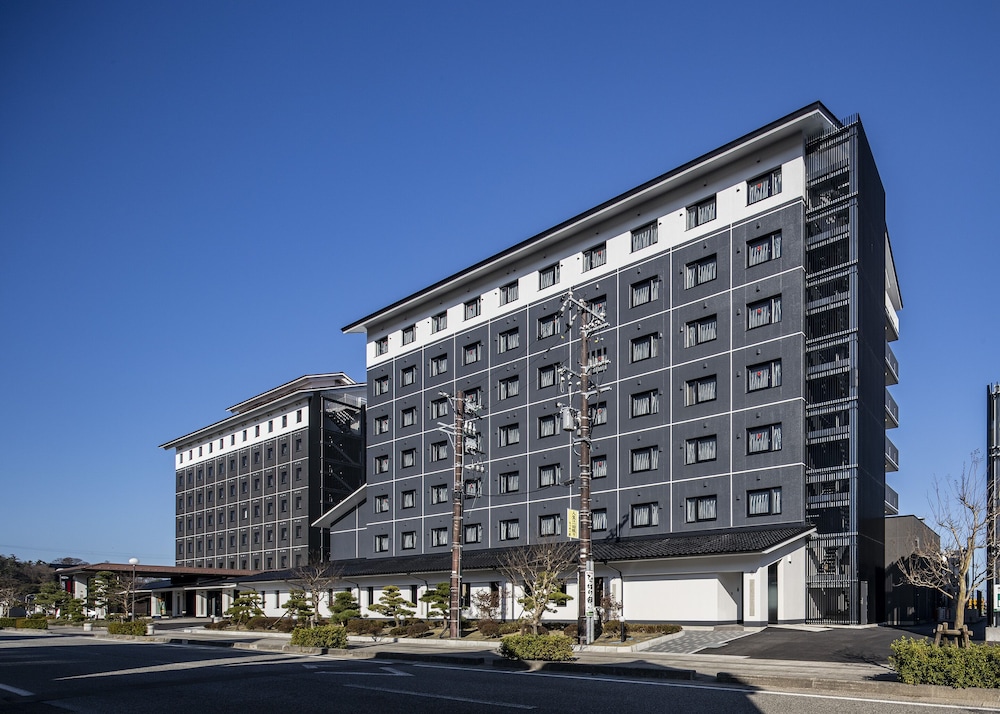 Hotel Route-Inn Wajima 2/65