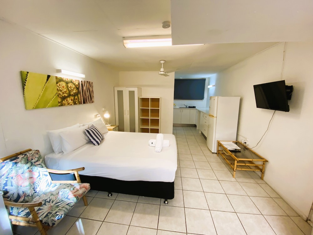 Camden Motor Inn 20/57