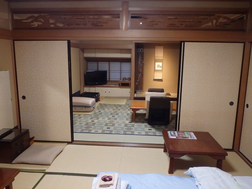 JAPANESE, DELUXE, SHARED BATHROOM