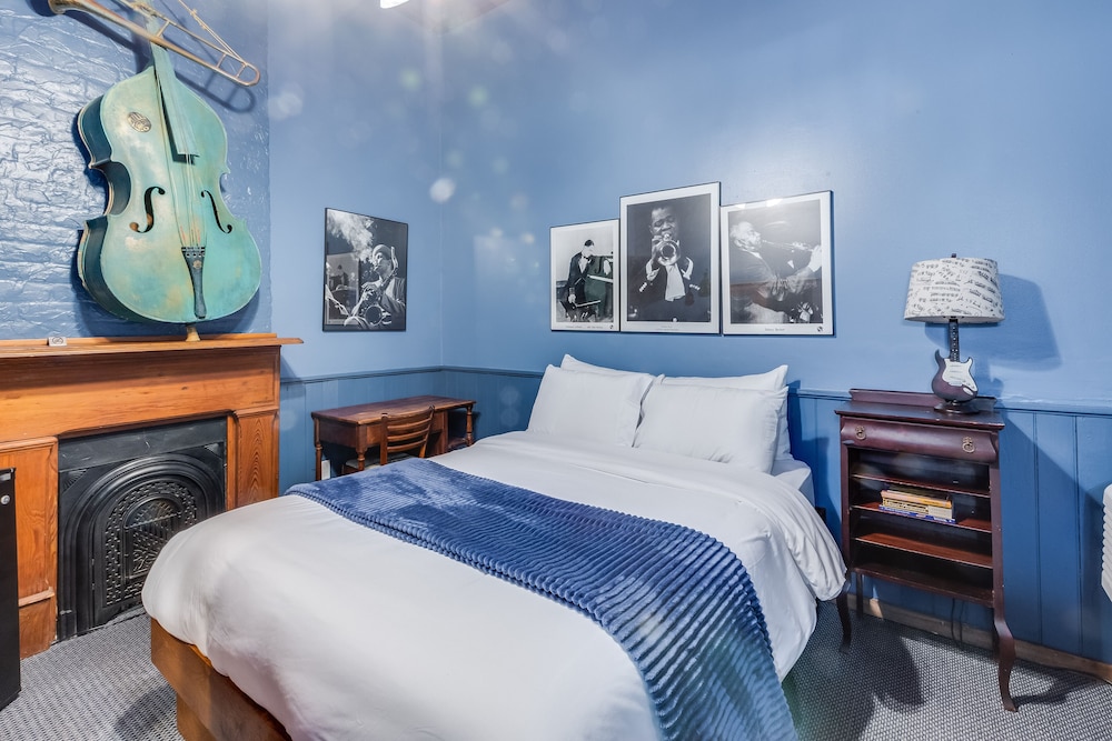 Royal Barracks Guest House 17/37