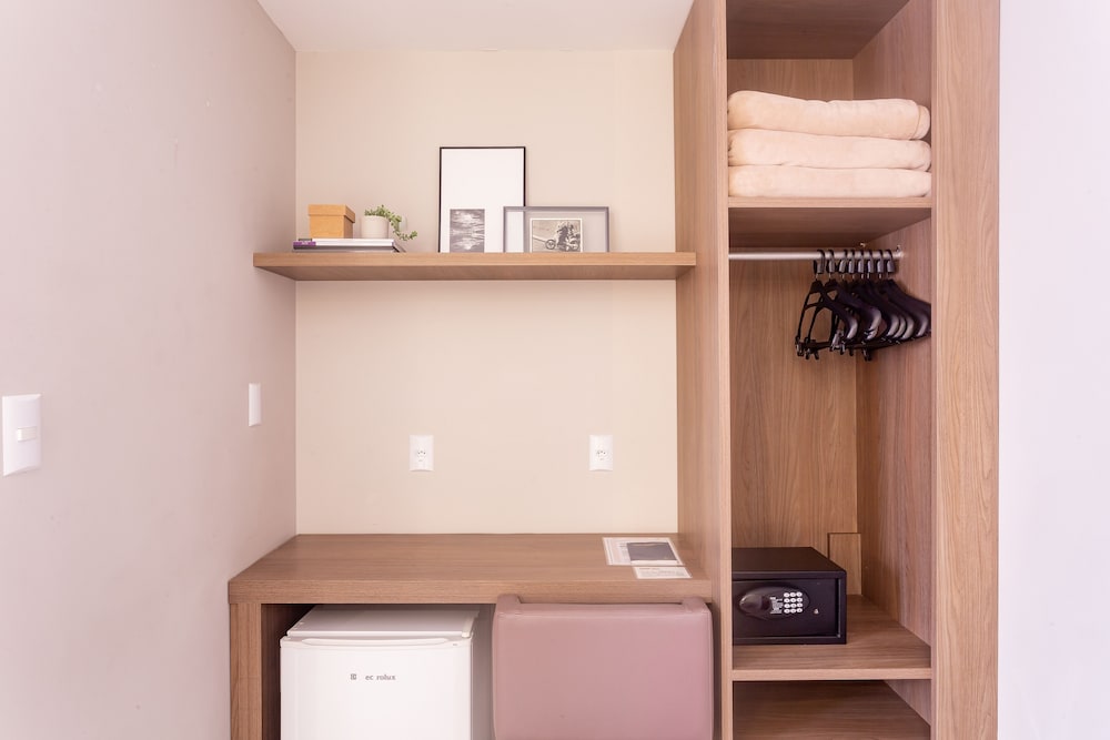 Melo Hotel 60/70