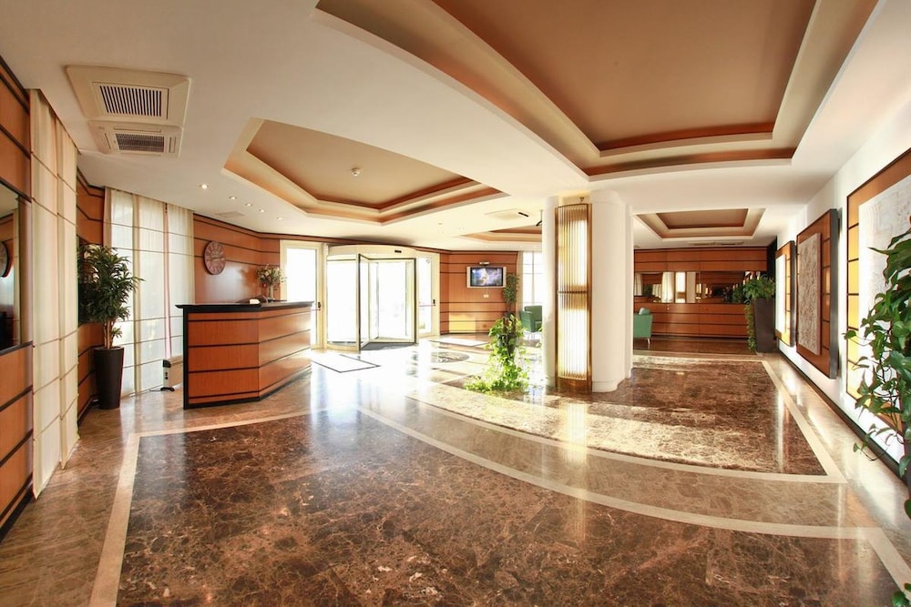 Monte Carlo Palace Suites 14/50