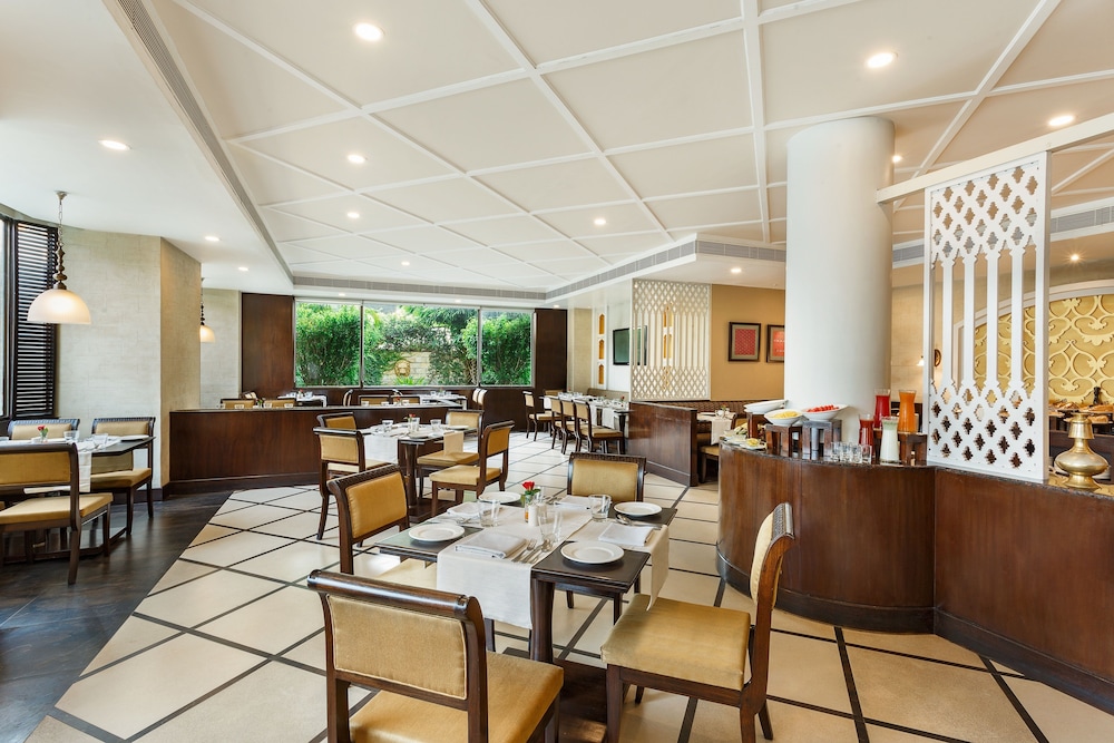 La Place Sarovar Portico Lucknow 37/55