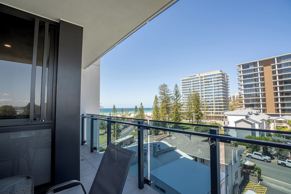 Iconic Kirra Beach Resort 35/72