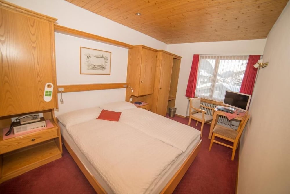 Hotel Parnass 12/50