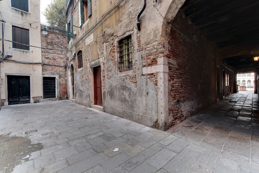 Venice Skyline View Sudio Apartment 17/20