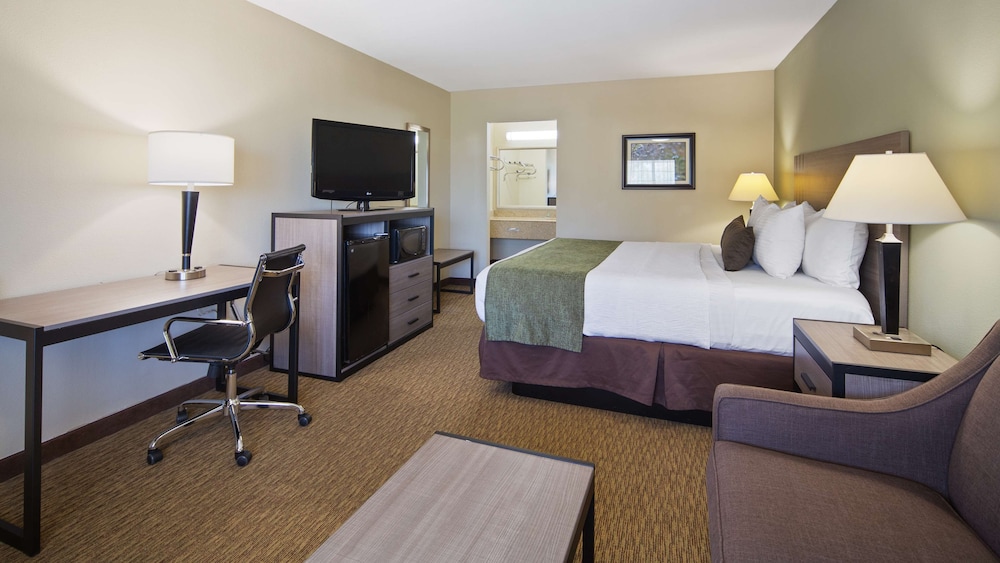 Best Western Inn Of Brenham 24/33